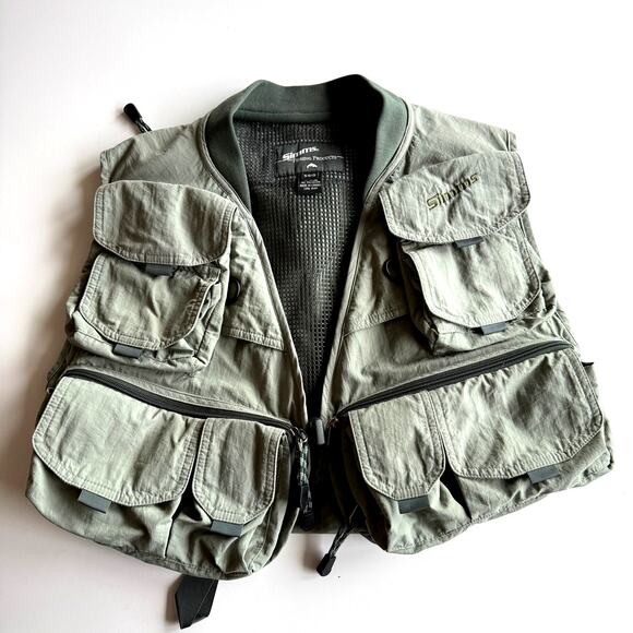 Simms VTG EUC Canada Made Guide Olive Nylon Mesh Vent Fly Fishing Vest XS‎ / S - Picture 1 of 8